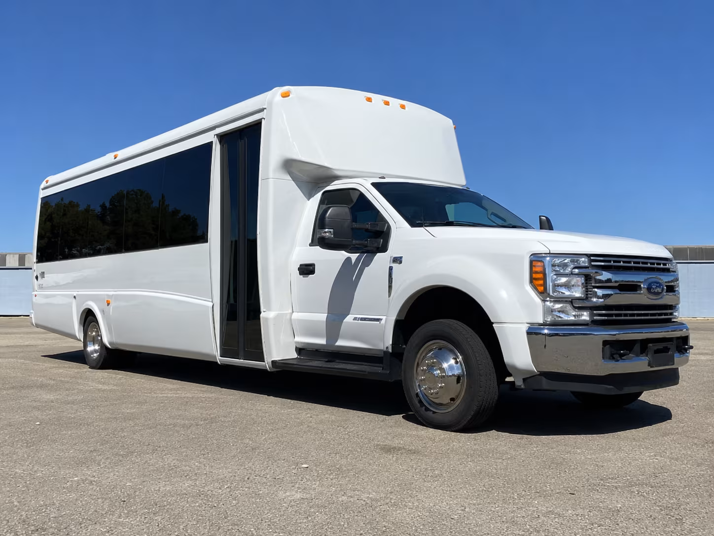 find transportation for your next bachelor or bachelorette party 2