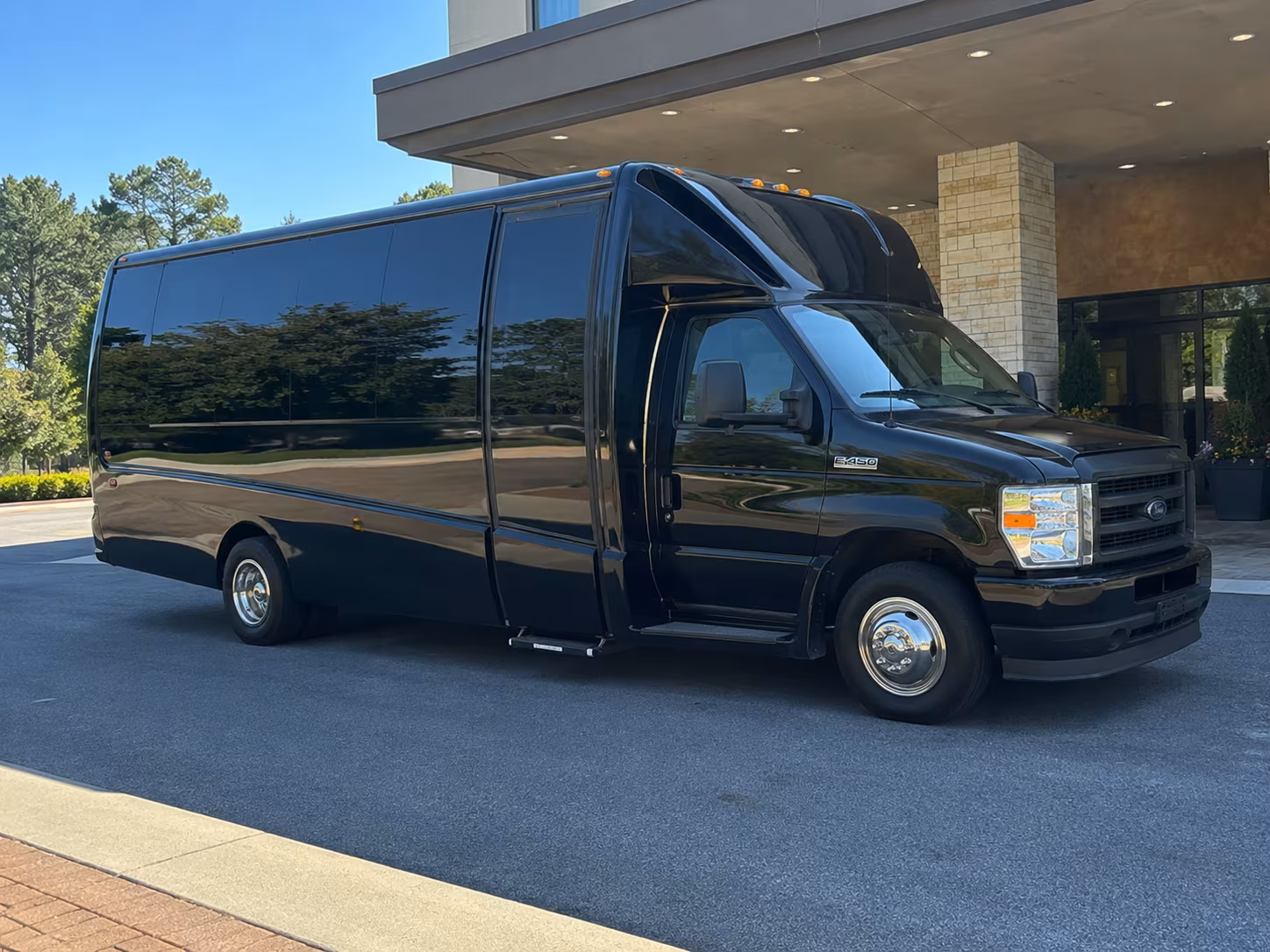 find transportation for your next corporate event 3