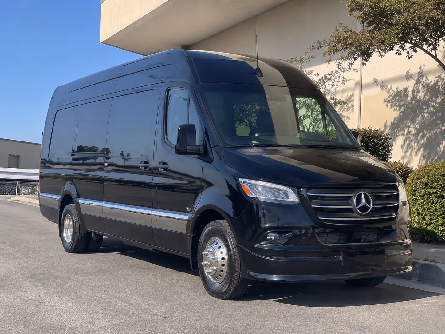 find transportation for your next prom 5