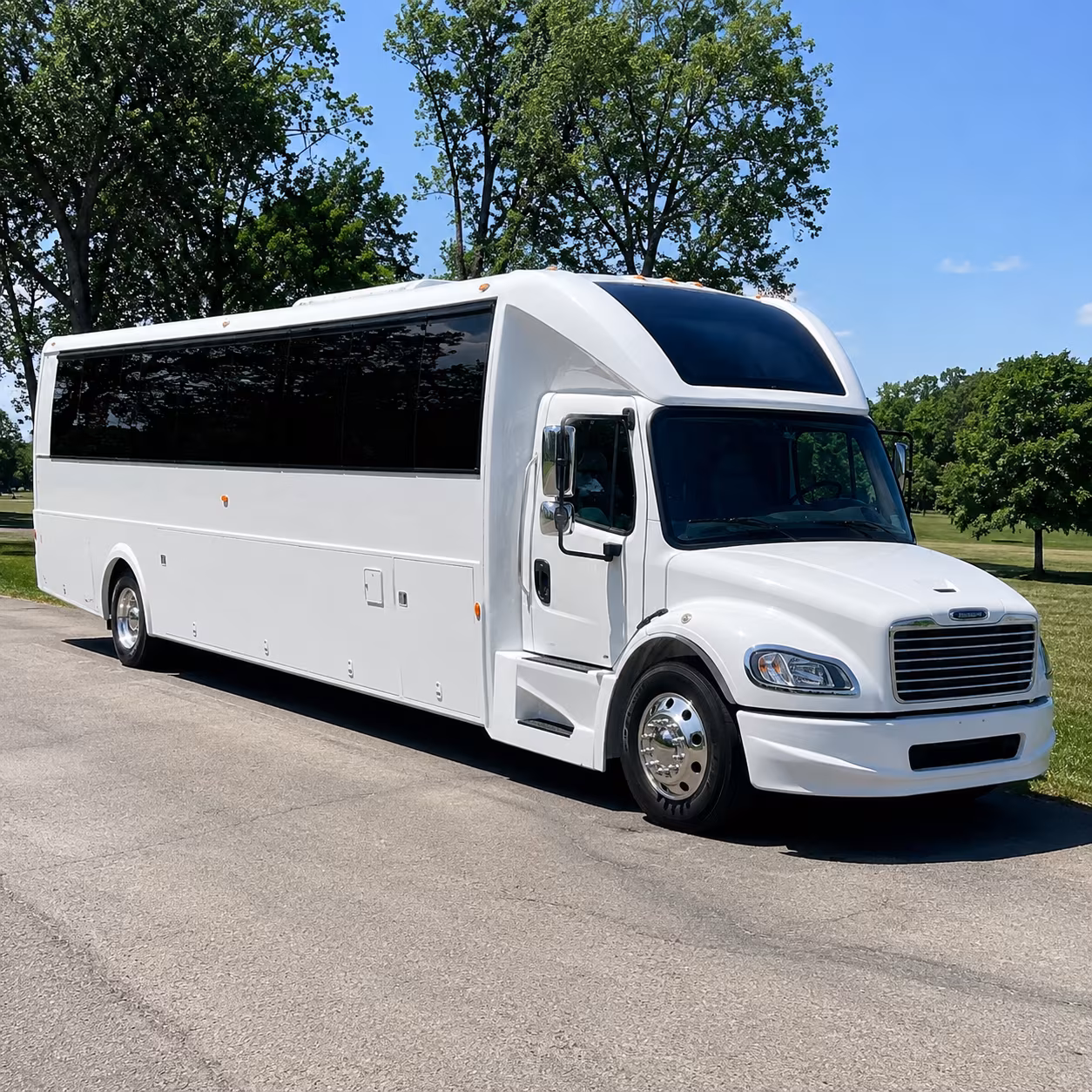 party buses and minibuses for railyard dawgs games at berglund center