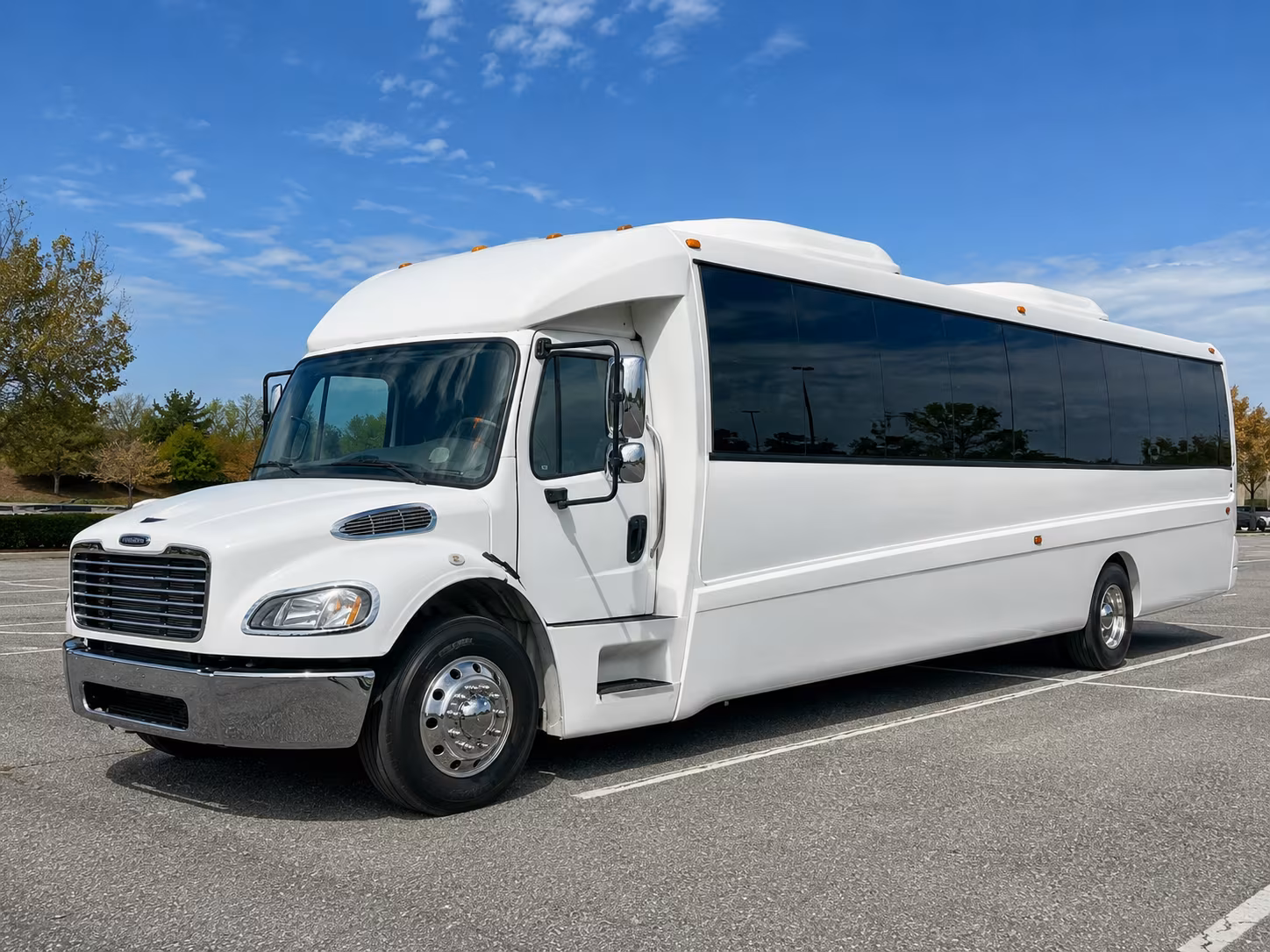 roanoke 30 passenger party bus