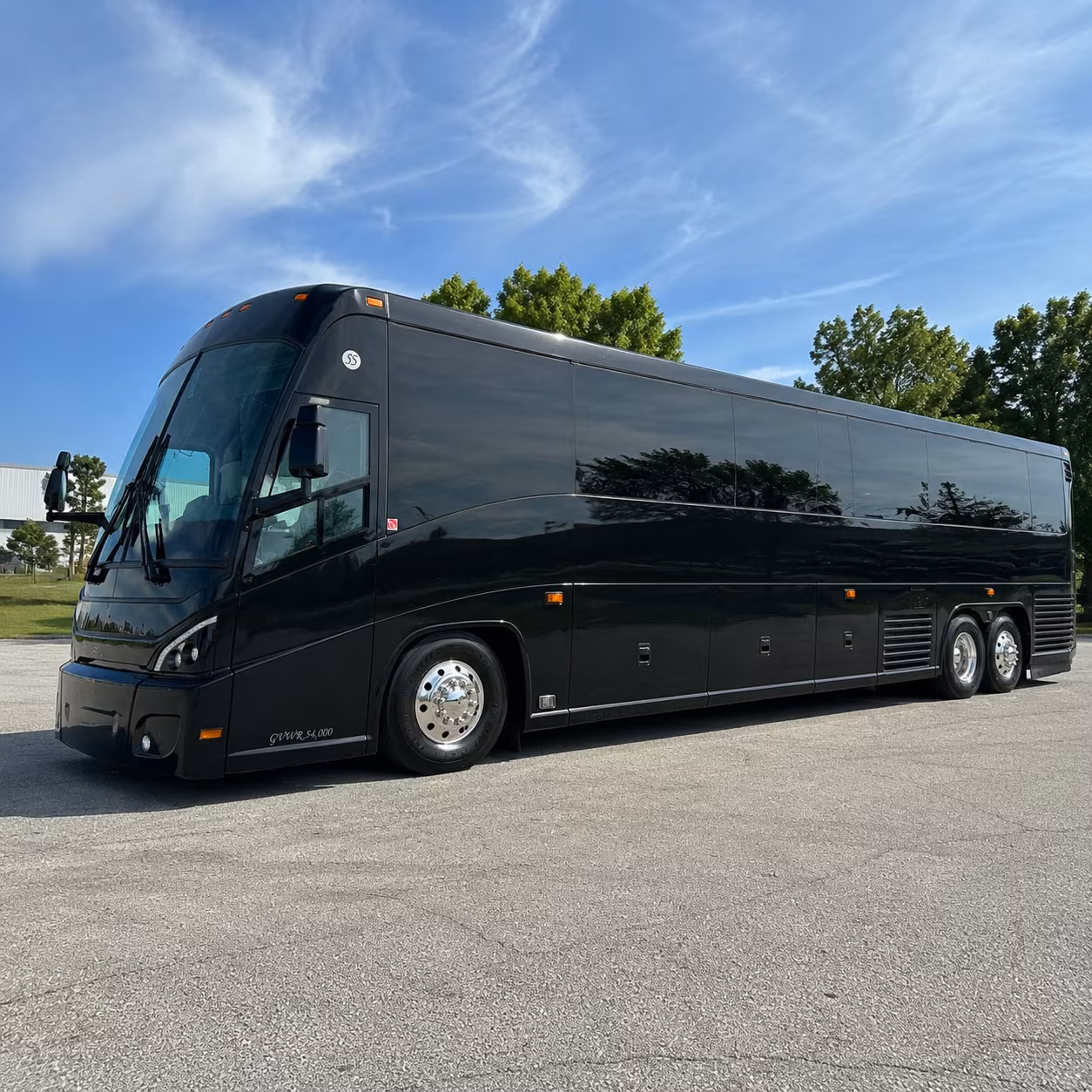 roanoke 47 passenger charter bus