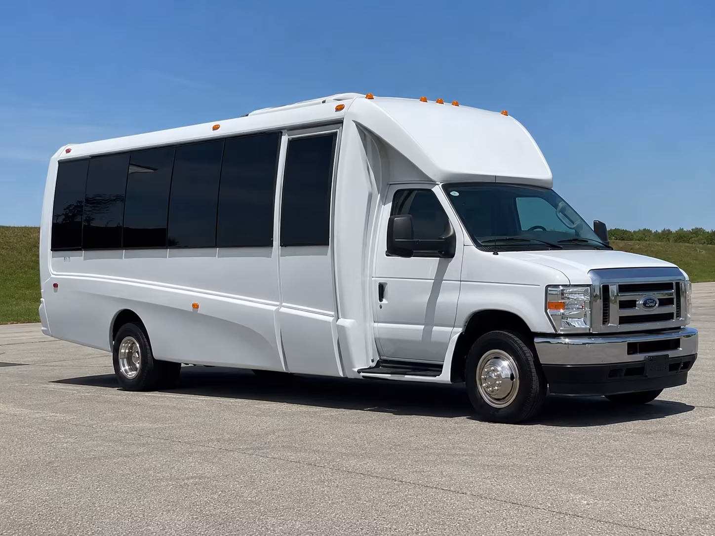 roanoke holiday party bus rental