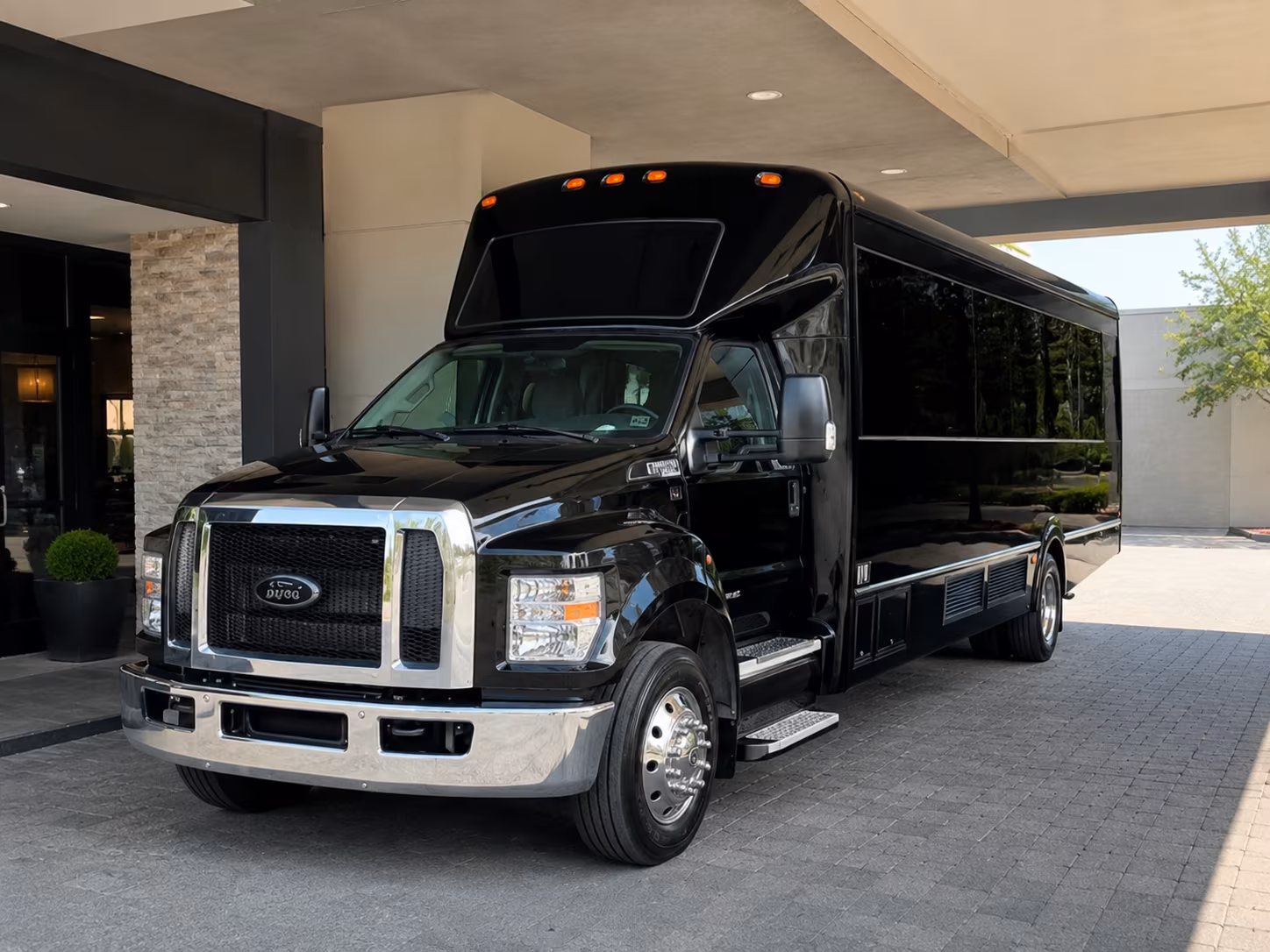 roanoke party bus
